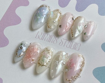 Coquette Press On Nails: Pastel and Gold Floral 3D Flower Nails