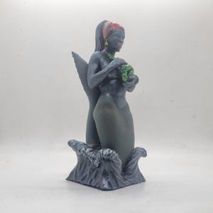 Patina tail Mami Wata statuette. Divine African queen, water goddess statue, black mermaid deity figurine, tribal art gift idea, love africa