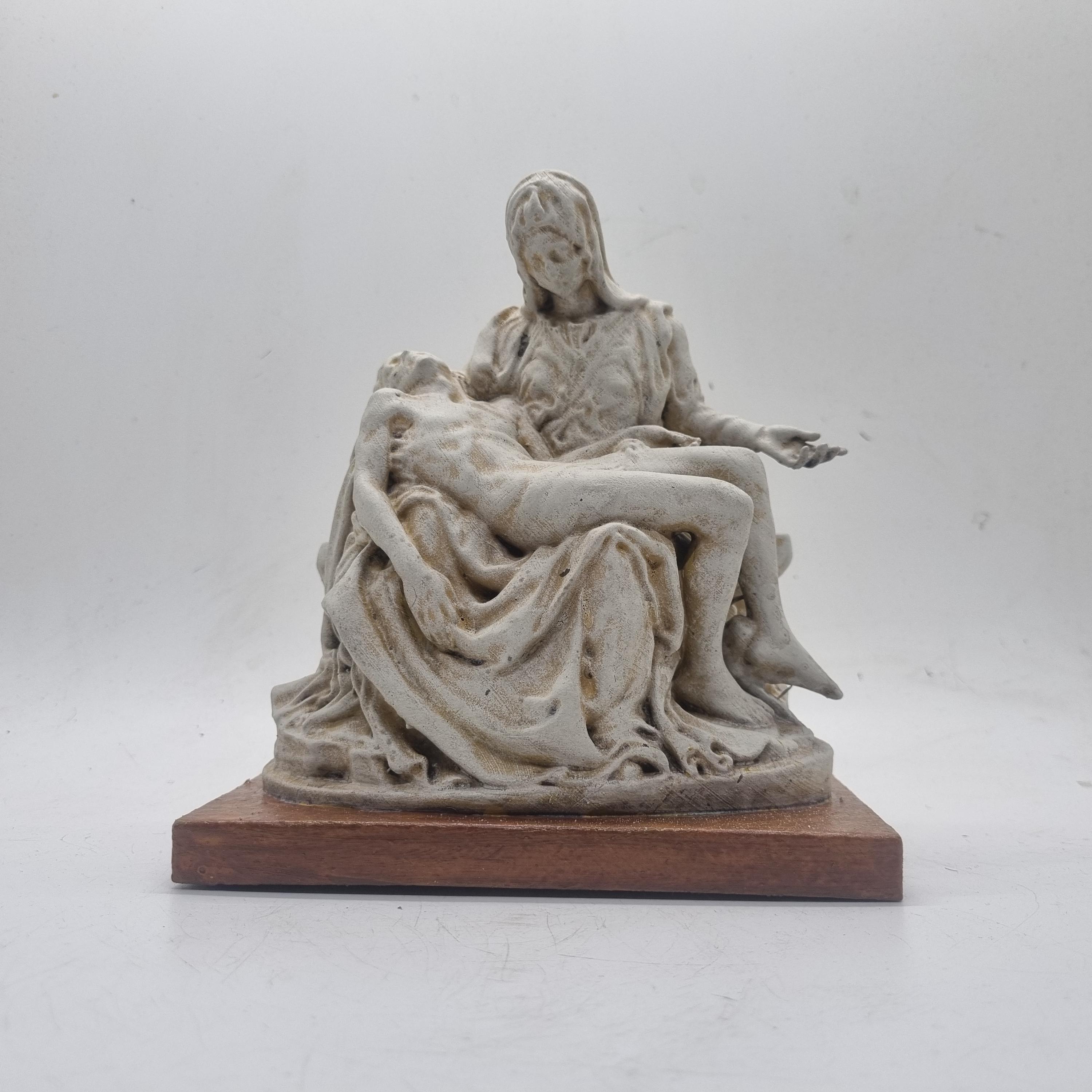Pieta statuette - Etsy 日本