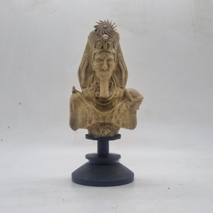 Sand coloured Akhenaten bust, 3d printed male Egyptian statue, Egypt Pharaoh sculpture, Ancient Egyptian gift idea, Egyptian Pharaoh figure,