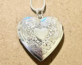 Beautiful Heart Locket Necklace, Silver-PLATED Photo Picture Heart Locket Pendant Charm, 18 Inch Chain, Valentine’s Day Gift, Sweetheart
