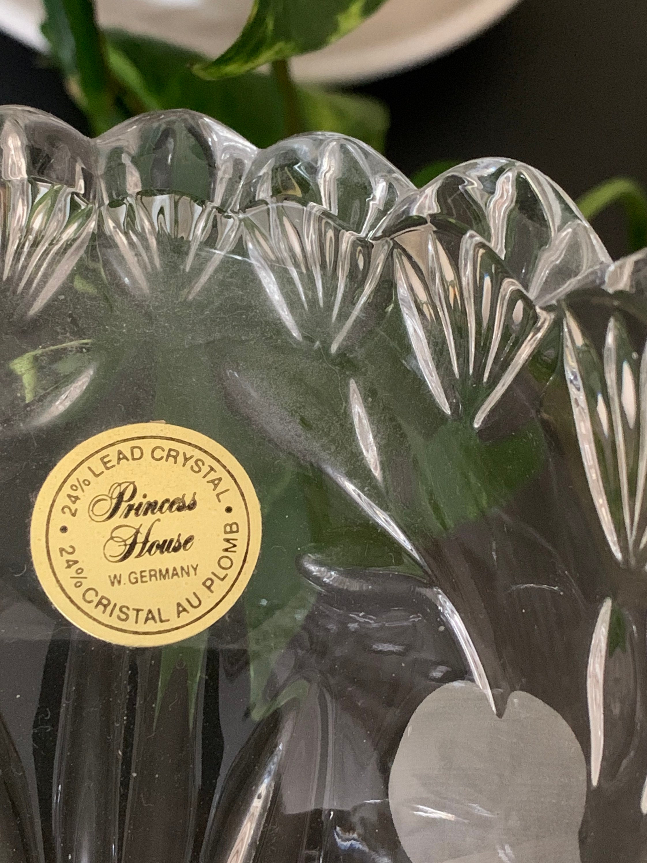 Stunning Basket princess House Crystal Basket Brand New. Etched Floral