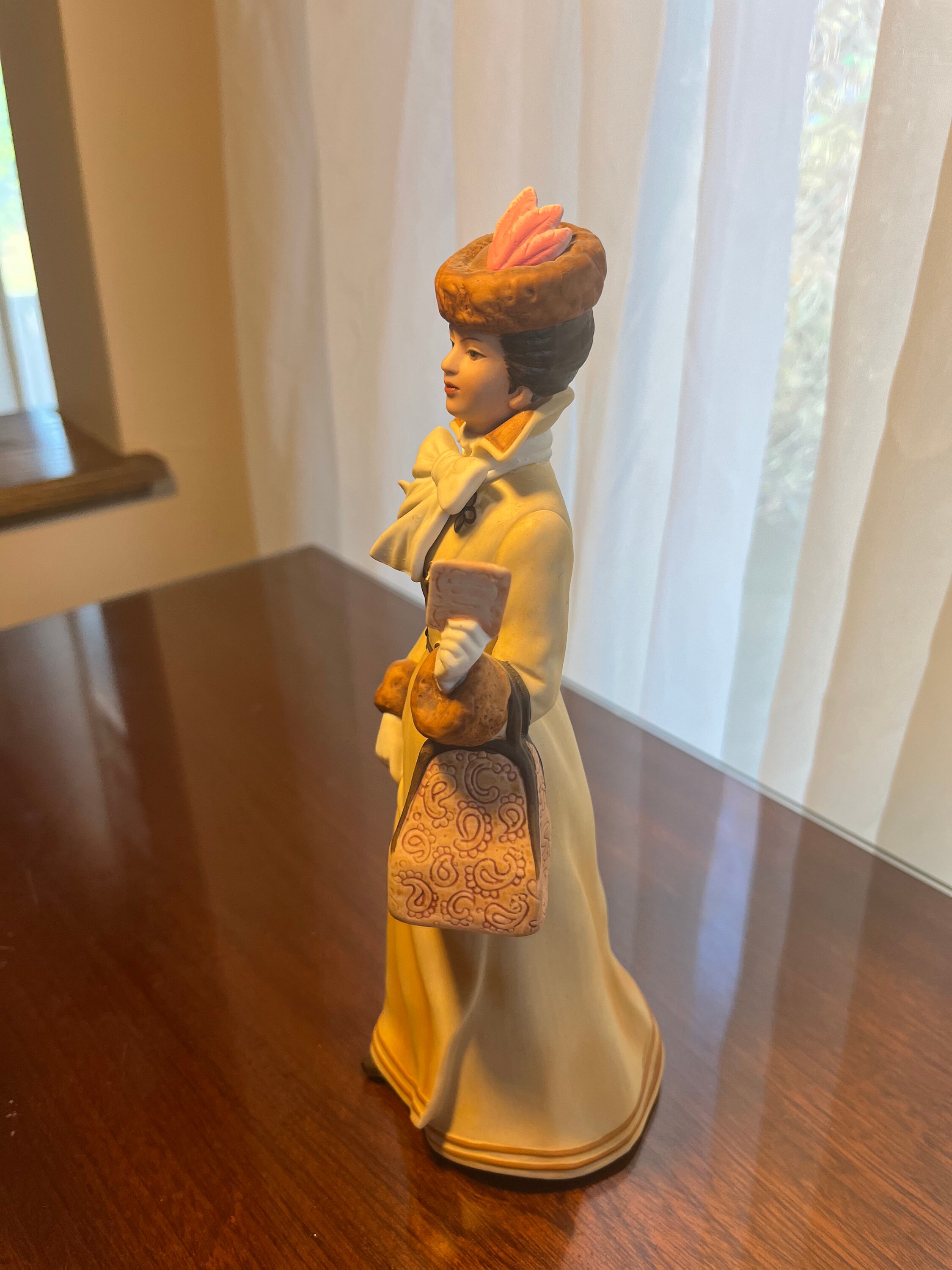 Avons Mrs Albee Figurines Etsy