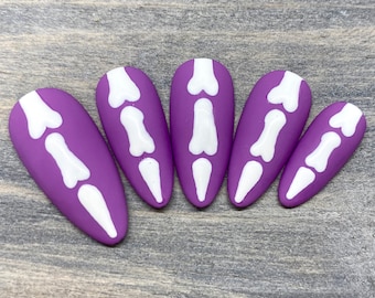 Uñas postizas de esqueleto morado / Uñas de Halloween espeluznantes y lindas / Uñas reutilizables con diseño de huesos / Manicura alternativa de bruja