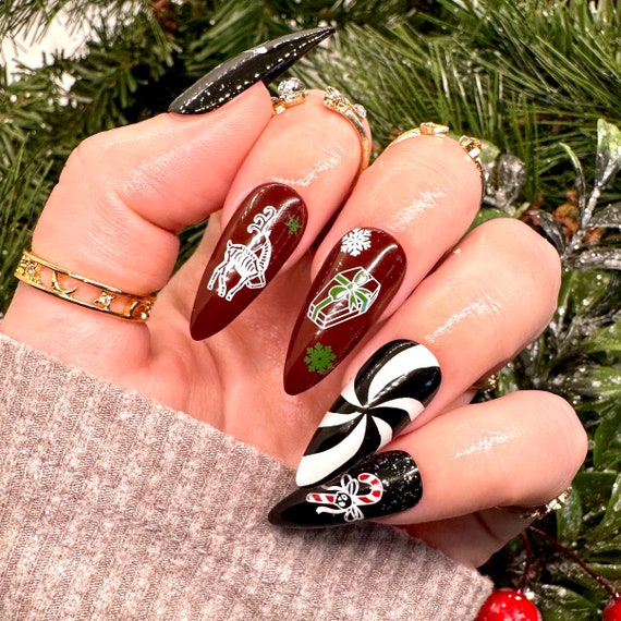 Goth Christmas Press on Nails | Creepmas Holiday Nail Art