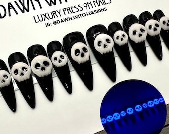 Uñas postizas de calavera negra que brillan en la oscuridad / Uñas 3D de Halloween / Uñas espeluznantes y lindas / Uñas de lujo / Uñas reutilizables