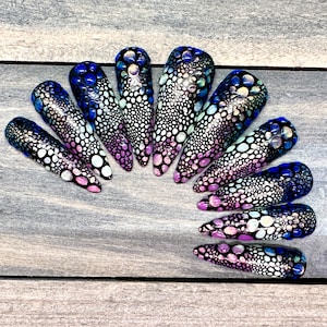 Dragon Scale Press-On Nails – Realistic 3D Fantasy Blue-Purple-Green Set | Luxury Reusable Fake Nails