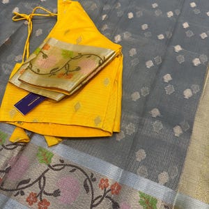Kota blended  zari silk grey saree all over the drape paired with gold pallu and yelllow border-FreeShipping with stitched yellow  blouse