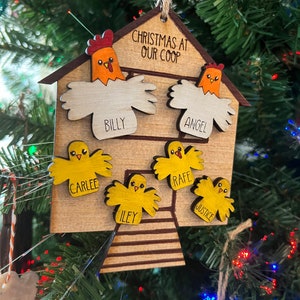 鶏小屋のクリスマス飾り