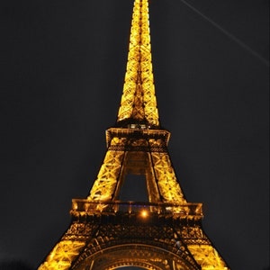 Eifel Tower at night