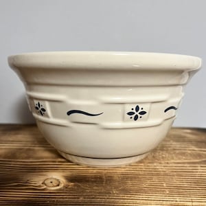 Longaberger 8 inch medium mixing bowl