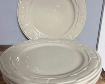 Set of 4 Longaberger Dinner plates