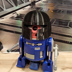 R2 Mando Helmet
