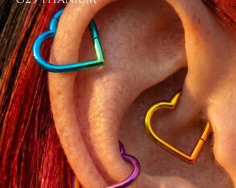 Gradient Heart G23 Titanium Clicker,16G Hand Anodized Cartilage Huggie Earring,Custom Color Daith Helix Conch Lobe Ear Piercing Jewelry
