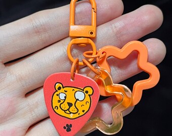 Dije para bolsa de púa de guitarra Silly Cheetah Speed con cierre giratorio naranja y eslabones de estrella acrílicos, regalo de Año Nuevo, regalo para guitarristas, regalo musical divertido.
