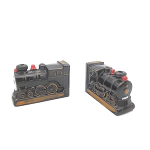 Train Locomotive Bookends Set Redware Japan Hand Decorated VTG Black Shelf  MCM