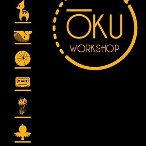 K&ouml;nnte beinhalten: Ein gelbes Logo auf schwarzem Hintergrund mit dem Text "OKU WORKSHOP" in einem Kreis mit gestricheltem Rand.