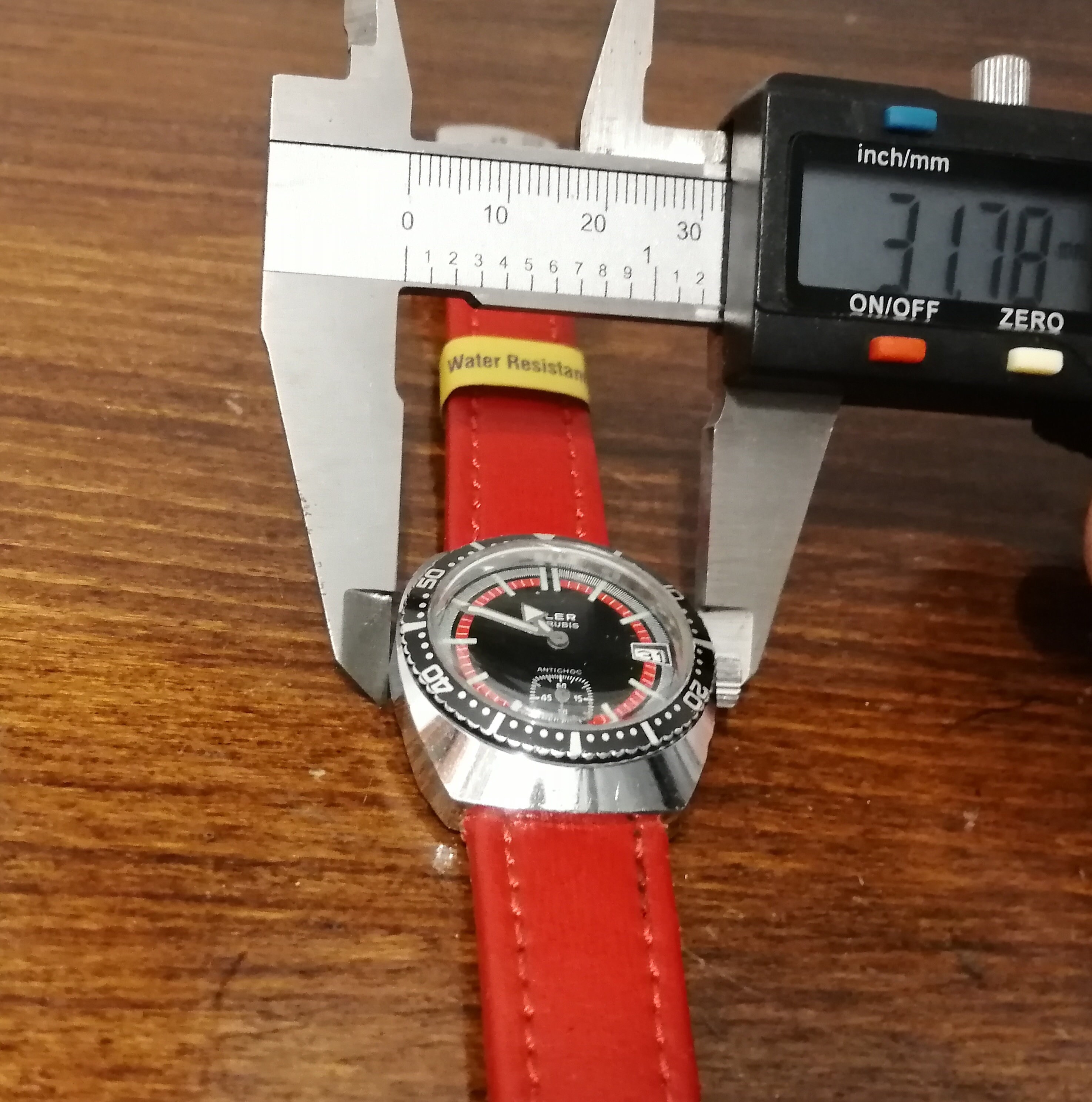 Cler Scuba Type Vintage Lady Manual Winding Lorsa 238G 15 Jewels. See