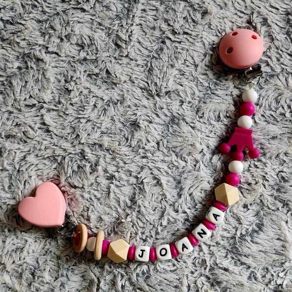 Personalized cuddly toy hanger