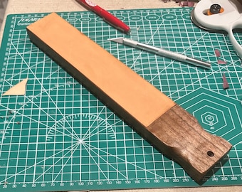 Kangaroo Leather Strop Paddle with Diamond sharpening compound (Gunny Juice)