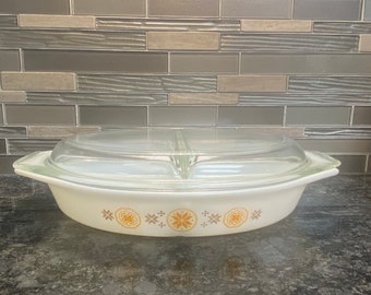 Vintage Pyrex, Town & Country Model, Milk Glass Bottom, Clear Glass Top
