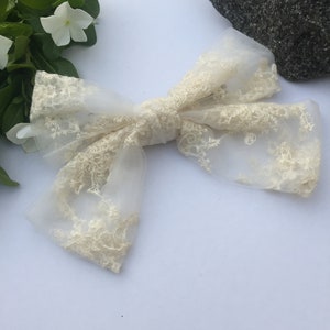Lace Cream Hair Bow, hair clip bow French clip