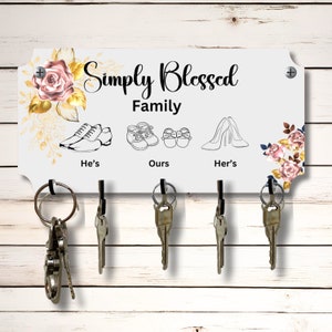 Simply Blessed Family, Hès Her's Ours Key Wall Rack Holder Organizer 10" x 5" MDF gesublimeerd houten bord
