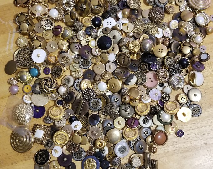 Large Lot of Vintage Gold Tone Buttons - Etsy