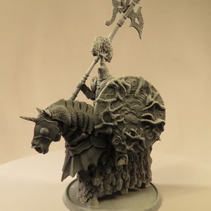Aurum Knight for DND or Pathfinder - 8K Resin Based Miniature - realSTEONE Miniatures