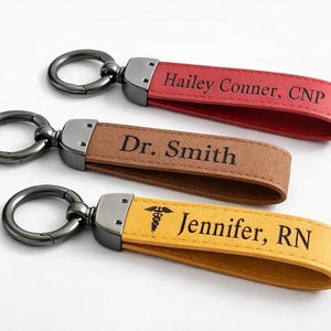 パーソナライズされた看護師キーホルダー - 医師、看護師、外科医、医療従事者、卒業式へのカスタム医療キーホルダーギフト