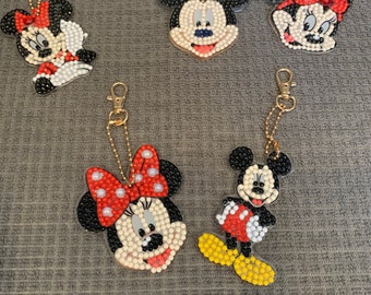 Finished Diamond Painting - Mickey & Minnie Keychains / Ornaments