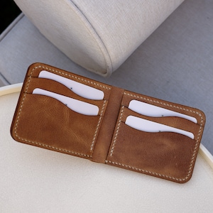 Cartera clásica personalizada para hombre / Cartera de cuero genuino hecha a mano / Cartera de cuero para hombre / Cartera de cuero para hombre con doble pliegue