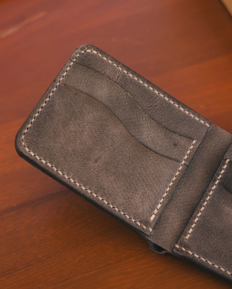 Cartera clásica personalizada para hombre / Cartera de cuero genuino hecha a mano / Cartera de cuero para hombre / Cartera de cuero plegable para hombre imagen 3