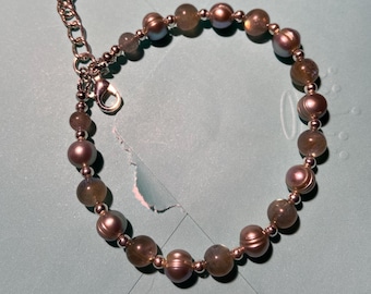 Grey Freshwater Pearl and Labradorite Bracelet