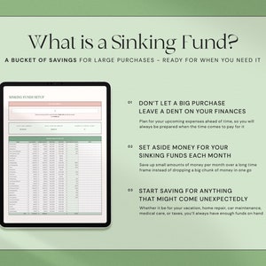 Puede incluir: Una tableta digital muestra una gu&iacute;a de planificaci&oacute;n financiera titulada "&iquest;Qu&eacute; es un fondo de amortizaci&oacute;n?". La gu&iacute;a explica c&oacute;mo ahorrar para compras grandes. La tableta muestra una hoja de c&aacute;lculo y vi&ntilde;etas.