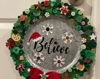 Round Christmas Button Art