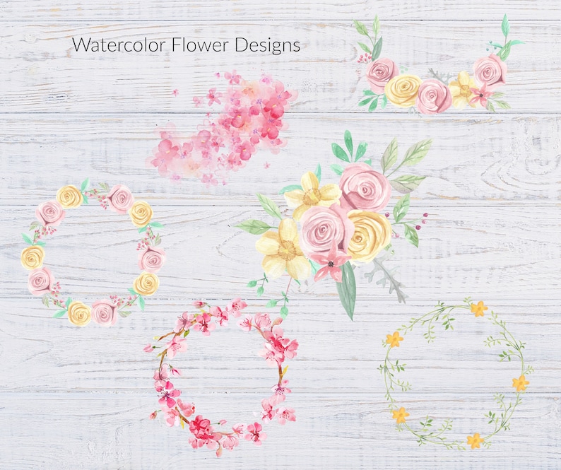 以下が含まれることがあります： ピンク、黄色、緑色の水彩画の花のデザイン。画像には、リースや花束を含む花の配置が特徴で、上部に「Watercolor Flower Designs」というテキストがあります。デザインは白い木の背景に設定されています。
