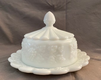 Covered Cheese Plate-Westmoreland Panel Grape Milk Glass Pattern