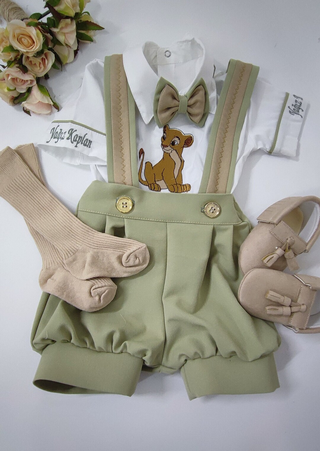 Traje personalizado de El Rey León para su primer cumpleaños