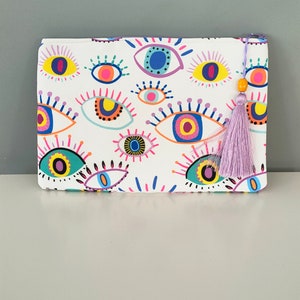Clutch Donna Boho, Rosa, Blu, Fantasia Occhi Lilla su effetto juta, Borsa Evil Eyes, Pochette colorata fatta a mano, Pochette in tessuto, Blu Navy