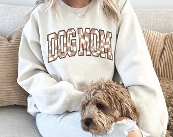 Dog Mom Crewneck Sweatshirt || Dog Mama Tshirt || Retro Dog Mom Sweatshirt || Checkered || Trendy Tee || Popular ||