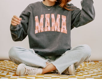 Mama Crewneck || Cool Moms Club Sweatshirt || Mama Life || Gift for Her || Cool Mom Club || Mom Tshirt || Trendy Mom | Gift for Mom