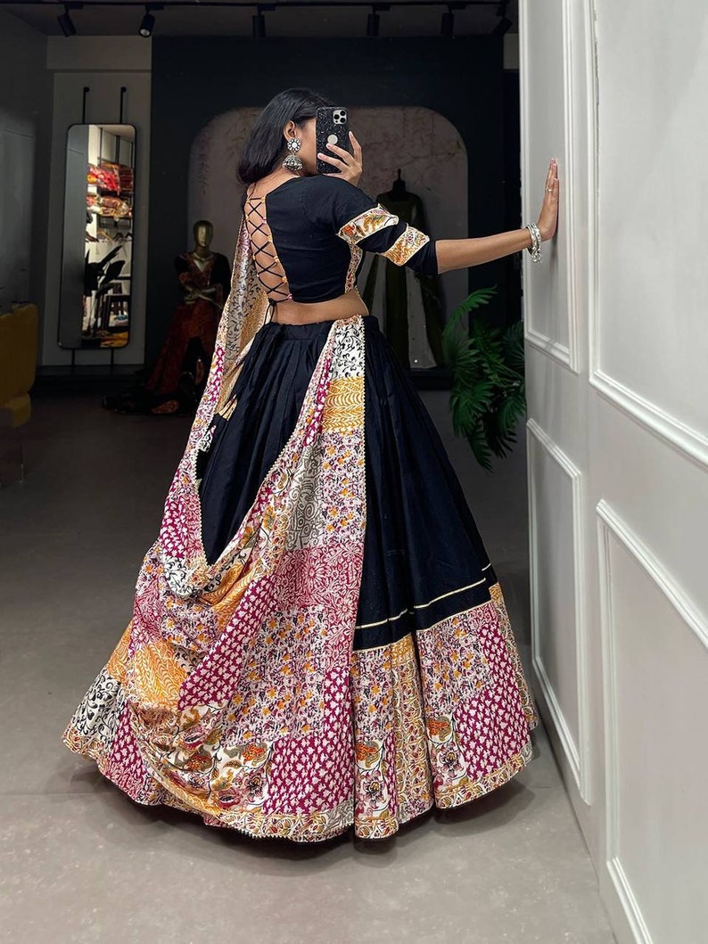 New Garba Khelayia Skirt Panel Navratri Lehenga Choli Collection main image 0