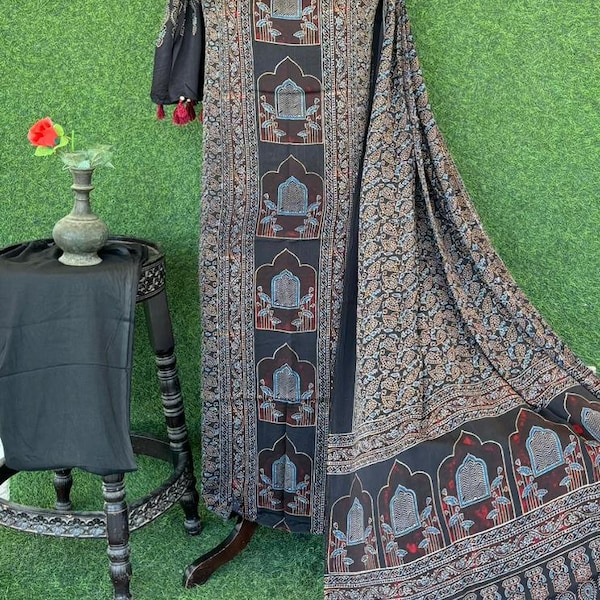 Abiti dupatta in seta modale Ajrak. Stampa a mano pura da artigiani. Tintura naturale. Spedizione gratuita. Cuciture disponibili. Abiti hijab festival Eid