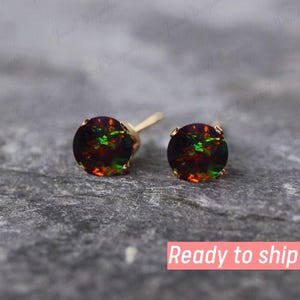 May include: A distressed white wooden sign displaying the word "Welcome" in a handwritten font. It has a rustic aesthetic with a floral design. Ideal for a front door or hallway, it adds a touch of charm.