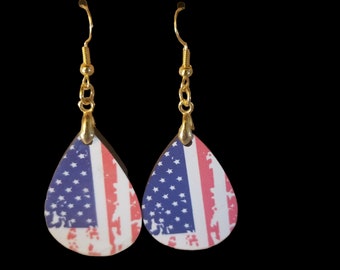 AMERICAN FLAG DISTRESSED - red white and blue teardrop