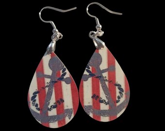 BEACH ANCHOR EARRINGS - pretty teardrop