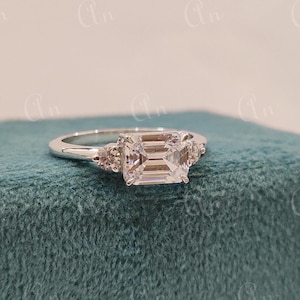 1930s Vintage 2.10Ct White Emerald Cut Diamond Engagement wedding Ring in 935 Argentium Silver, Edwardian Ring,Antique engagement ring, gift
