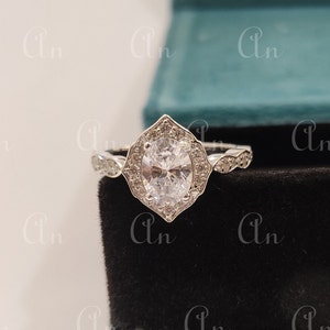 Antique Art deco 2.0 Ct White Oval Cut Diamond Engagement Ring in 935 Argentium Silver,Edwardian Ring,Antique engagement ring,bezel set ring