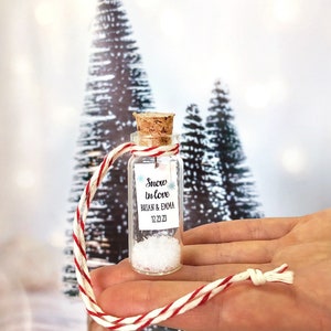 Winter Wedding Favors in Bulk, Just Married Ornament, Snow in Love Favors, Snowflake Party Favors for Guests, Thank You for Coming Gifts